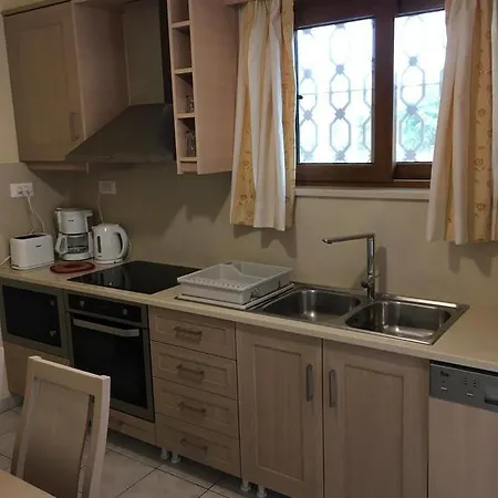 Dimaras Apartment