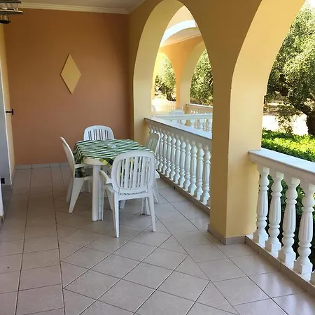 Apartment Dimaras
